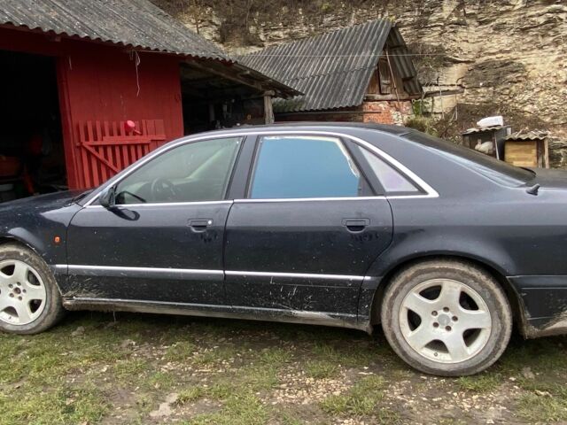Черный Ауди А8, объемом двигателя 2.5 л и пробегом 329 тыс. км за 5500 $, фото 7 на Automoto.ua