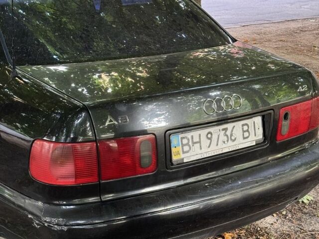 Чорний Ауді A8, об'ємом двигуна 4.2 л та пробігом 300 тис. км за 2600 $, фото 2 на Automoto.ua