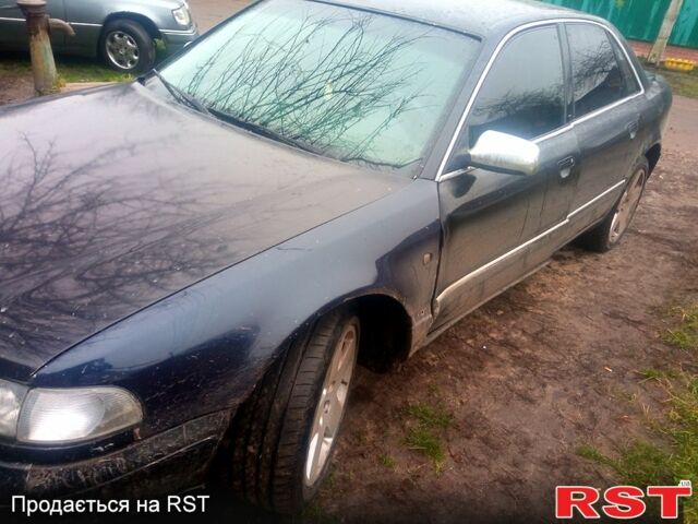 Черный Ауди А8, объемом двигателя 3.7 л и пробегом 350 тыс. км за 2600 $, фото 3 на Automoto.ua