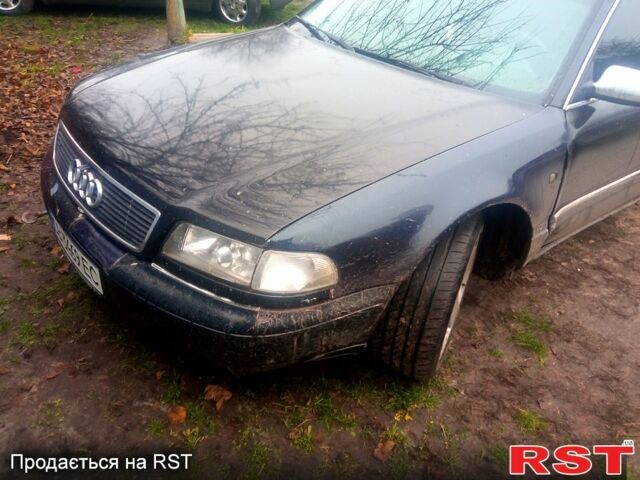 Черный Ауди А8, объемом двигателя 3.7 л и пробегом 350 тыс. км за 2600 $, фото 2 на Automoto.ua