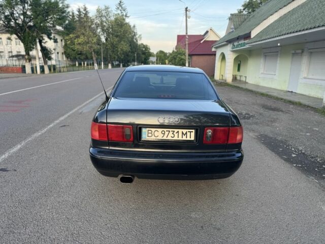 Черный Ауди А8, объемом двигателя 2.5 л и пробегом 350 тыс. км за 3300 $, фото 6 на Automoto.ua