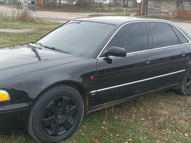 Черный Ауди А8, объемом двигателя 2.5 л и пробегом 370 тыс. км за 2856 $, фото 10 на Automoto.ua