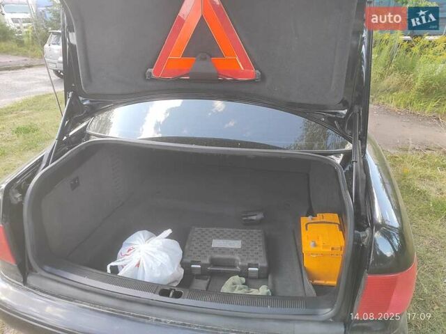 Чорний Ауді A8, об'ємом двигуна 2.8 л та пробігом 300 тис. км за 4500 $, фото 2 на Automoto.ua