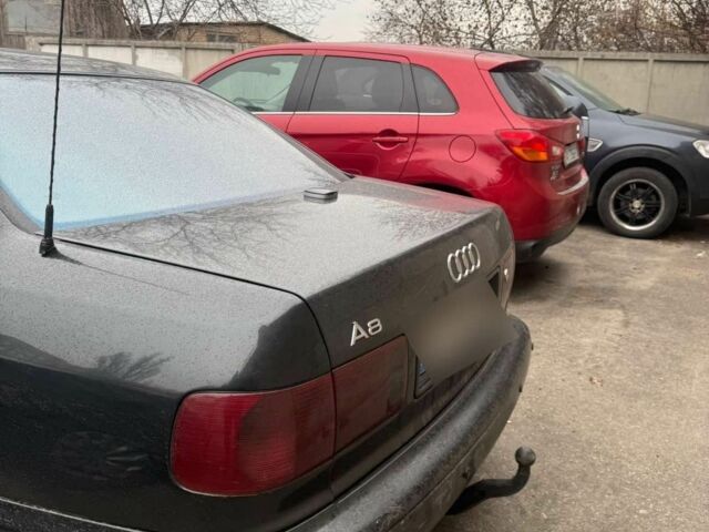 Чорний Ауді A8, об'ємом двигуна 4.2 л та пробігом 400 тис. км за 5000 $, фото 1 на Automoto.ua