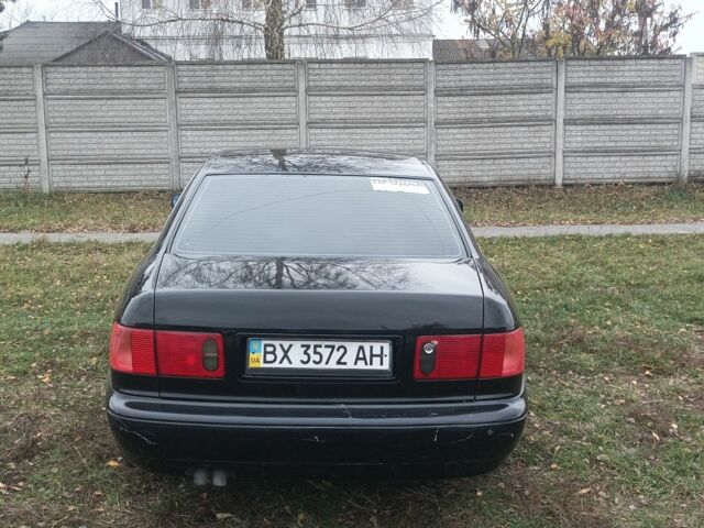 Черный Ауди А8, объемом двигателя 2.5 л и пробегом 370 тыс. км за 2856 $, фото 9 на Automoto.ua