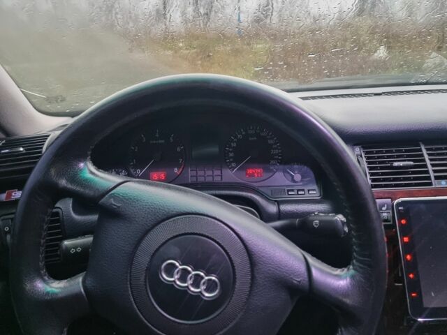 Чорний Ауді A8, об'ємом двигуна 2.8 л та пробігом 300 тис. км за 3600 $, фото 6 на Automoto.ua