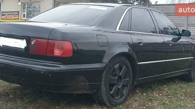 Чорний Ауді A8, об'ємом двигуна 2.5 л та пробігом 370 тис. км за 2856 $, фото 1 на Automoto.ua