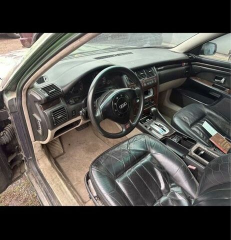 Чорний Ауді A8, об'ємом двигуна 3.7 л та пробігом 300 тис. км за 1200 $, фото 3 на Automoto.ua