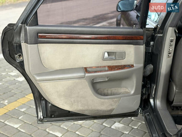 Чорний Ауді A8, об'ємом двигуна 4.2 л та пробігом 297 тис. км за 8500 $, фото 17 на Automoto.ua