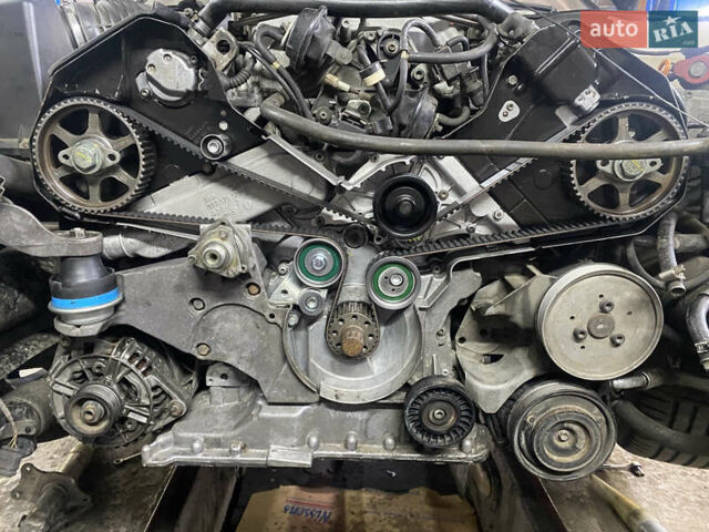 Чорний Ауді A8, об'ємом двигуна 4.2 л та пробігом 297 тис. км за 8500 $, фото 35 на Automoto.ua