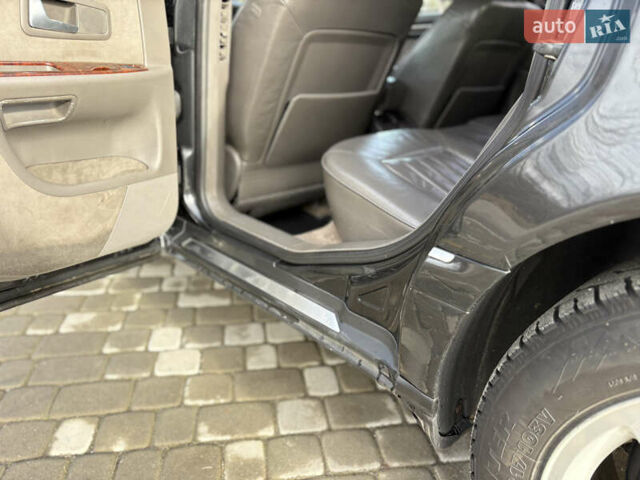 Чорний Ауді A8, об'ємом двигуна 4.2 л та пробігом 297 тис. км за 8500 $, фото 20 на Automoto.ua