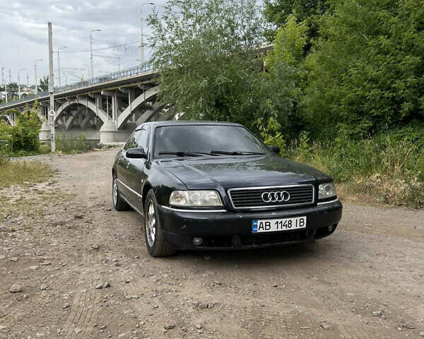 Черный Ауди А8, объемом двигателя 3.3 л и пробегом 330 тыс. км за 3400 $, фото 2 на Automoto.ua