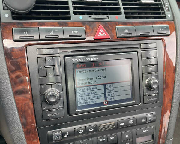 Черный Ауди А8, объемом двигателя 3.3 л и пробегом 380 тыс. км за 6400 $, фото 10 на Automoto.ua