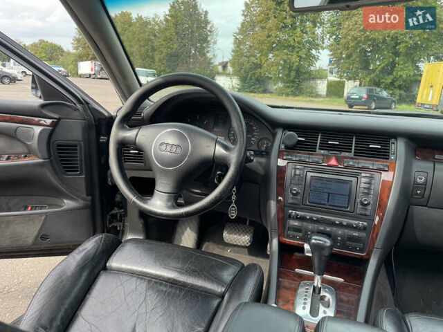 Черный Ауди А8, объемом двигателя 3.3 л и пробегом 380 тыс. км за 6400 $, фото 9 на Automoto.ua