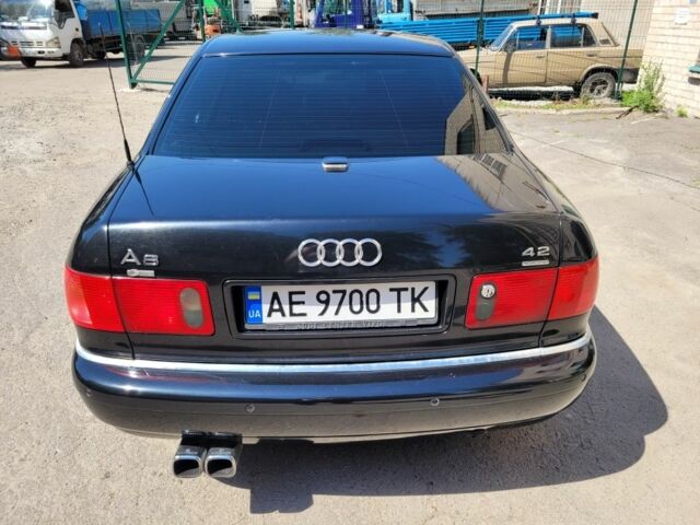 Черный Ауди А8, объемом двигателя 4.2 л и пробегом 312 тыс. км за 6000 $, фото 3 на Automoto.ua