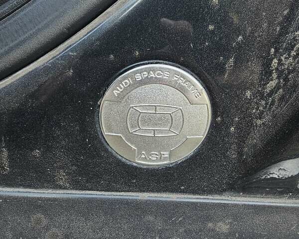 Чорний Ауді A8, об'ємом двигуна 2.5 л та пробігом 450 тис. км за 4700 $, фото 8 на Automoto.ua