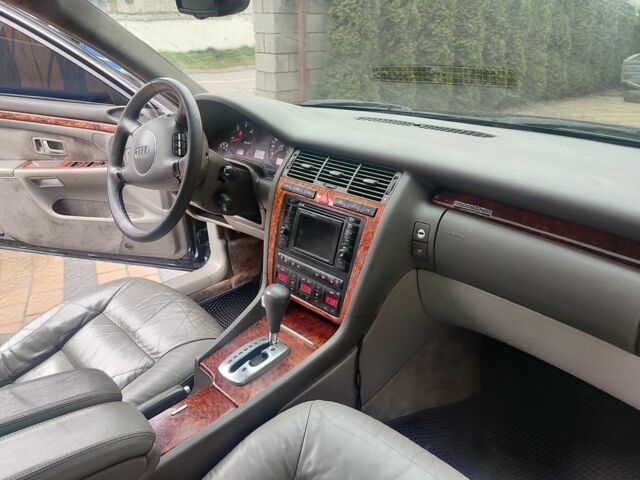 Чорний Ауді A8, об'ємом двигуна 3.3 л та пробігом 346 тис. км за 4400 $, фото 7 на Automoto.ua