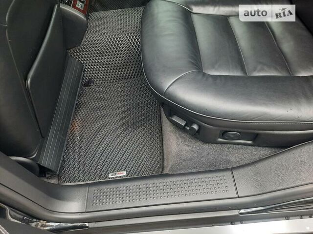 Черный Ауди А8, объемом двигателя 6 л и пробегом 77 тыс. км за 29999 $, фото 13 на Automoto.ua