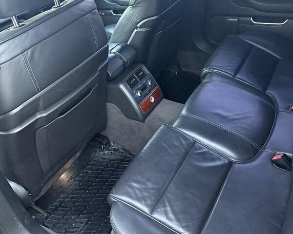 Черный Ауди А8, объемом двигателя 4.13 л и пробегом 211 тыс. км за 5900 $, фото 7 на Automoto.ua