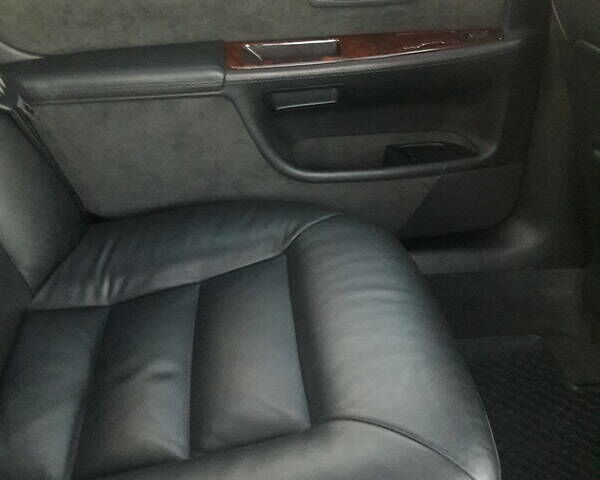 Черный Ауди А8, объемом двигателя 6 л и пробегом 77 тыс. км за 29999 $, фото 75 на Automoto.ua