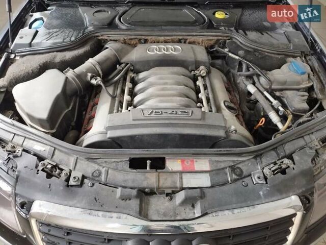 Черный Ауди А8, объемом двигателя 4.2 л и пробегом 210 тыс. км за 8200 $, фото 9 на Automoto.ua