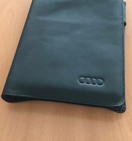 Черный Ауди А8, объемом двигателя 6 л и пробегом 77 тыс. км за 29999 $, фото 92 на Automoto.ua