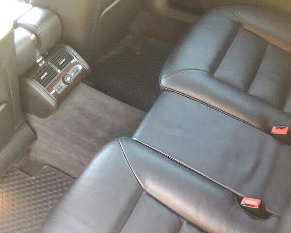 Черный Ауди А8, объемом двигателя 6 л и пробегом 77 тыс. км за 29999 $, фото 45 на Automoto.ua