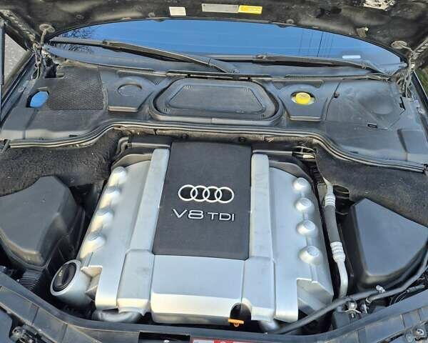 Чорний Ауді A8, об'ємом двигуна 3.9 л та пробігом 407 тис. км за 10000 $, фото 24 на Automoto.ua