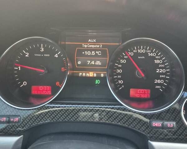 Чорний Ауді A8, об'ємом двигуна 3.9 л та пробігом 407 тис. км за 10000 $, фото 32 на Automoto.ua