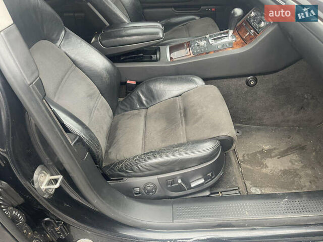 Черный Ауди А8, объемом двигателя 3.7 л и пробегом 300 тыс. км за 4499 $, фото 24 на Automoto.ua