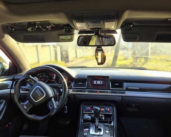 Чорний Ауді A8, об'ємом двигуна 3.9 л та пробігом 407 тис. км за 10000 $, фото 7 на Automoto.ua