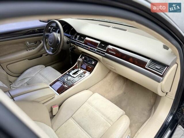 Черный Ауди А8, объемом двигателя 4.2 л и пробегом 242 тыс. км за 4999 $, фото 35 на Automoto.ua