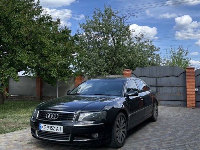 Черный Ауди А8, объемом двигателя 4.2 л и пробегом 204 тыс. км за 7200 $, фото 2 на Automoto.ua