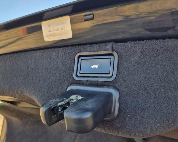 Чорний Ауді A8, об'ємом двигуна 3.9 л та пробігом 407 тис. км за 10000 $, фото 5 на Automoto.ua