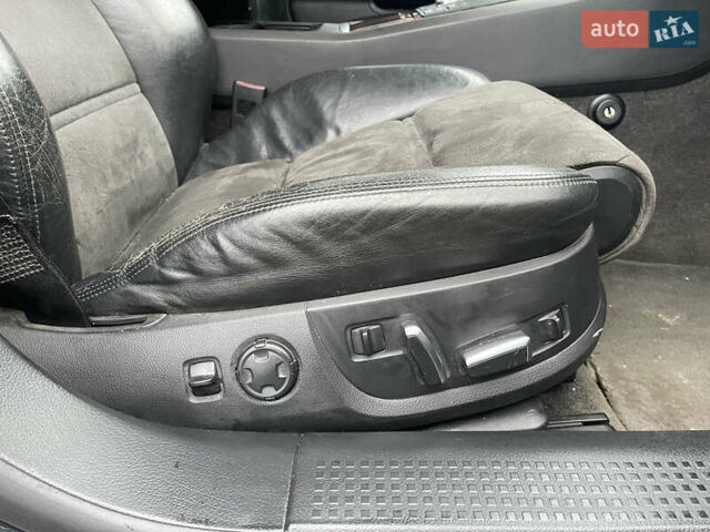 Чорний Ауді A8, об'ємом двигуна 3.7 л та пробігом 290 тис. км за 4600 $, фото 35 на Automoto.ua