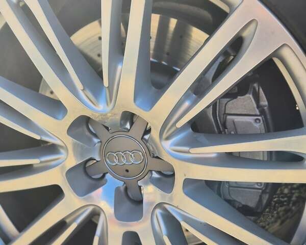 Чорний Ауді A8, об'ємом двигуна 3.9 л та пробігом 407 тис. км за 10000 $, фото 3 на Automoto.ua