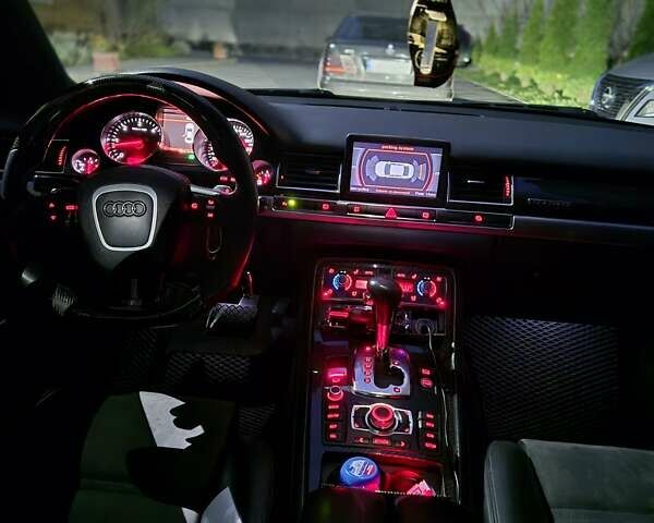 Чорний Ауді A8, об'ємом двигуна 3.9 л та пробігом 407 тис. км за 10000 $, фото 34 на Automoto.ua