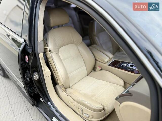 Черный Ауди А8, объемом двигателя 4.2 л и пробегом 242 тыс. км за 4999 $, фото 34 на Automoto.ua