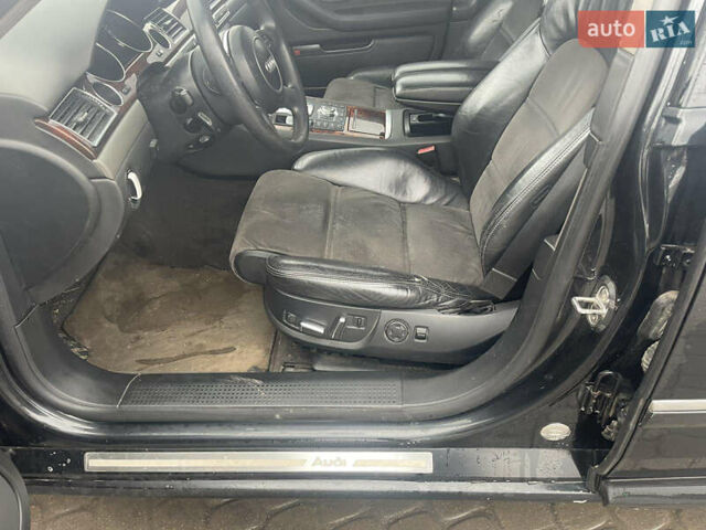 Черный Ауди А8, объемом двигателя 3.7 л и пробегом 300 тыс. км за 4499 $, фото 33 на Automoto.ua