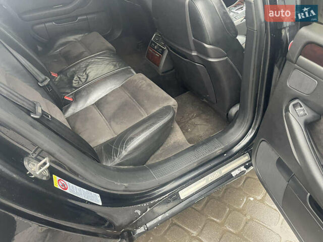 Черный Ауди А8, объемом двигателя 3.7 л и пробегом 300 тыс. км за 4499 $, фото 25 на Automoto.ua