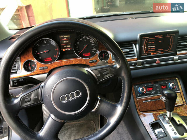 Чорний Ауді A8, об'ємом двигуна 4.2 л та пробігом 297 тис. км за 7500 $, фото 3 на Automoto.ua