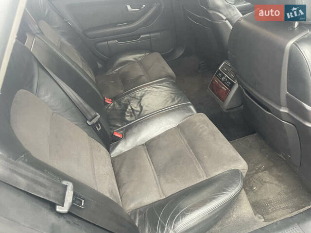 Черный Ауди А8, объемом двигателя 3.7 л и пробегом 300 тыс. км за 4499 $, фото 26 на Automoto.ua