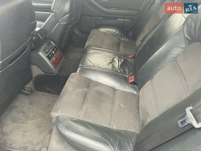 Черный Ауди А8, объемом двигателя 3.7 л и пробегом 300 тыс. км за 4499 $, фото 31 на Automoto.ua