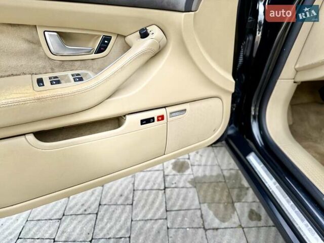 Черный Ауди А8, объемом двигателя 4.2 л и пробегом 242 тыс. км за 4999 $, фото 28 на Automoto.ua