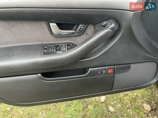 Чорний Ауді A8, об'ємом двигуна 3.7 л та пробігом 290 тис. км за 4600 $, фото 27 на Automoto.ua