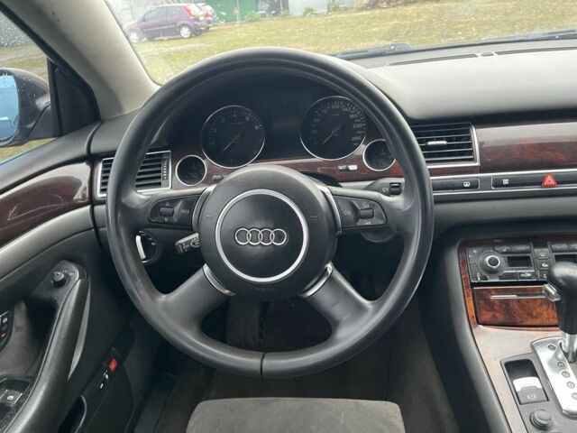 Черный Ауди А8, объемом двигателя 3.7 л и пробегом 480 тыс. км за 4450 $, фото 19 на Automoto.ua