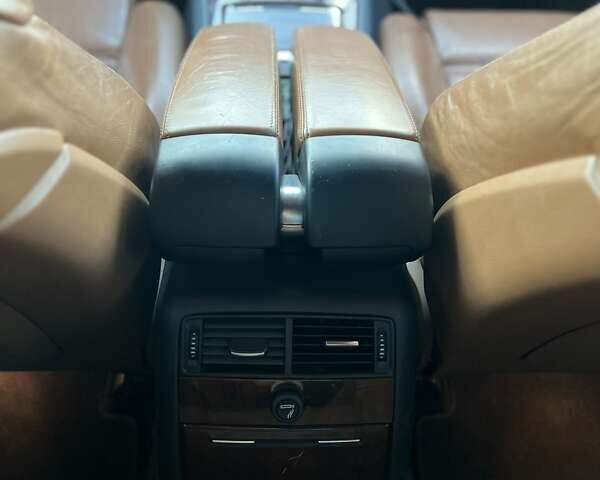 Черный Ауди А8, объемом двигателя 3 л и пробегом 441 тыс. км за 6700 $, фото 17 на Automoto.ua