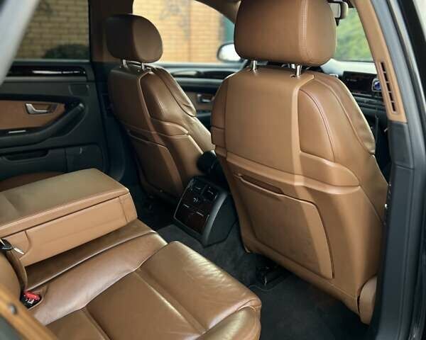 Черный Ауди А8, объемом двигателя 3 л и пробегом 441 тыс. км за 6700 $, фото 15 на Automoto.ua