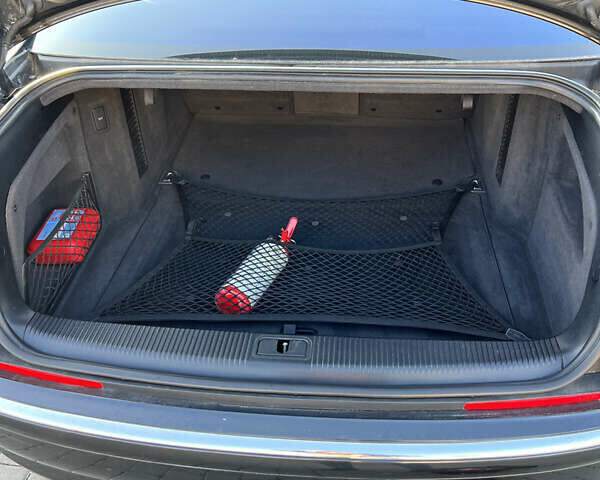 Ауди А8 2004 в Хмельницком на Automoto.ua Черный Ауди А8, объемом двигателя 4.2 л и пробегом 204 тыс. км за 8700 $, фото 7 на Automoto.ua