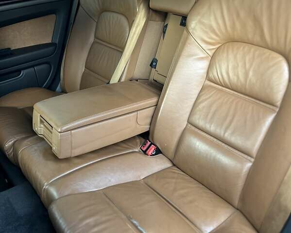 Черный Ауди А8, объемом двигателя 3 л и пробегом 441 тыс. км за 6700 $, фото 18 на Automoto.ua